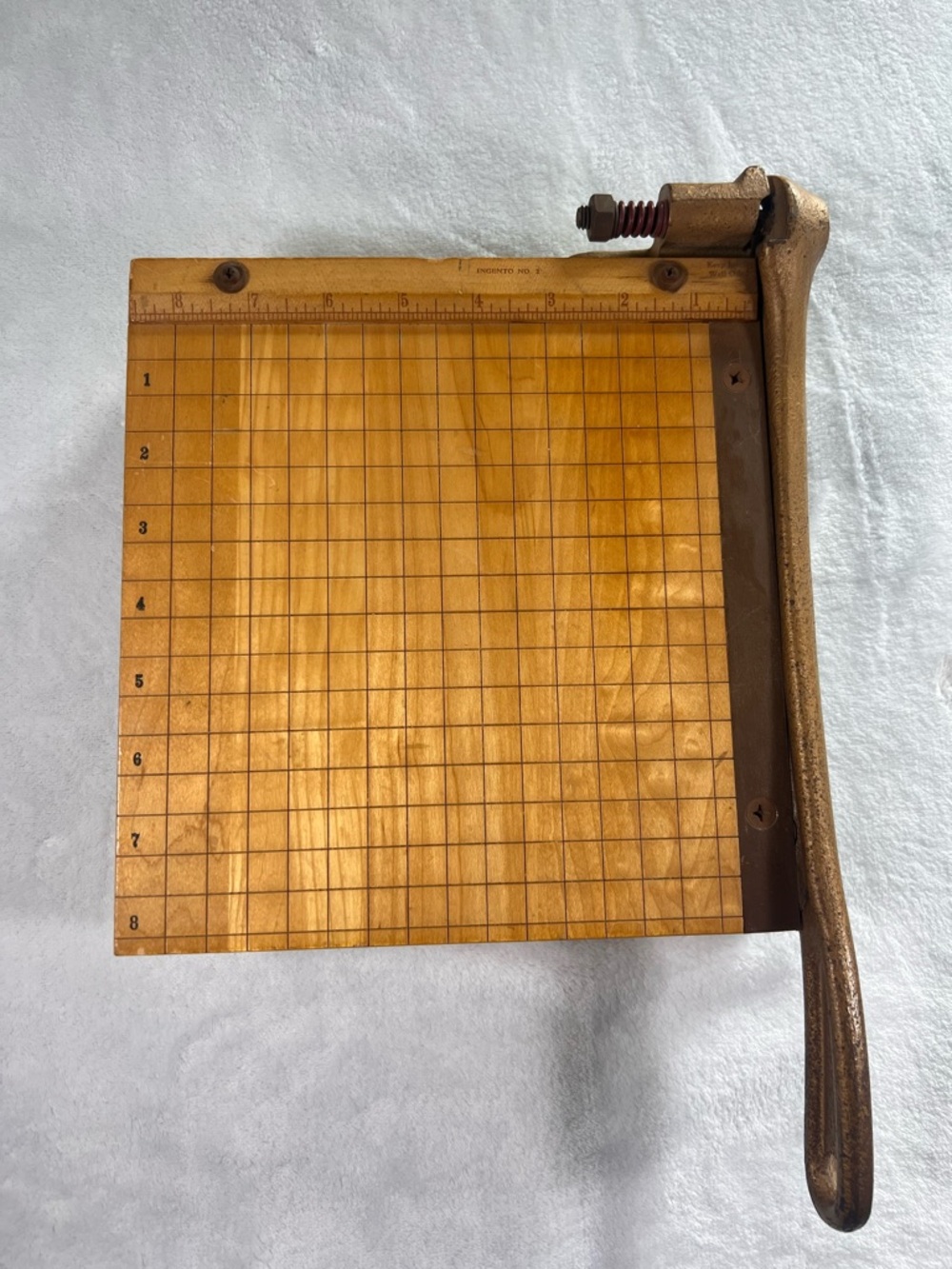 Vintage 50’s INGENTO No. 2 Maple Wood Paper Cutter Cast Iron Handle      8”X8”